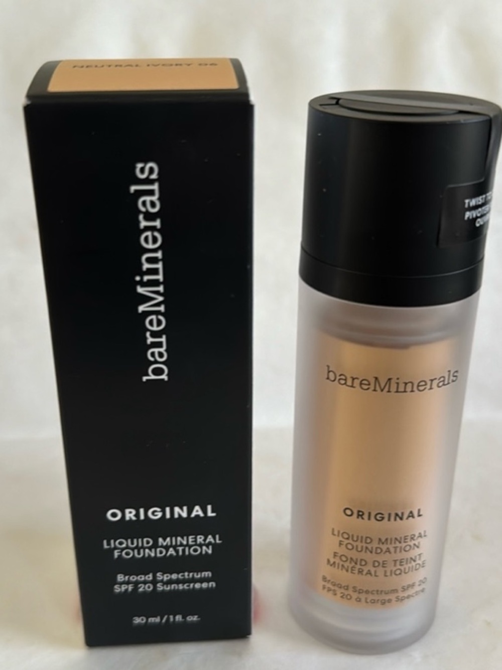 bareMinerals ORIGINAL Liquid Mineral Foundation SPF 20 Neutral Ivory 06 $39 NIB